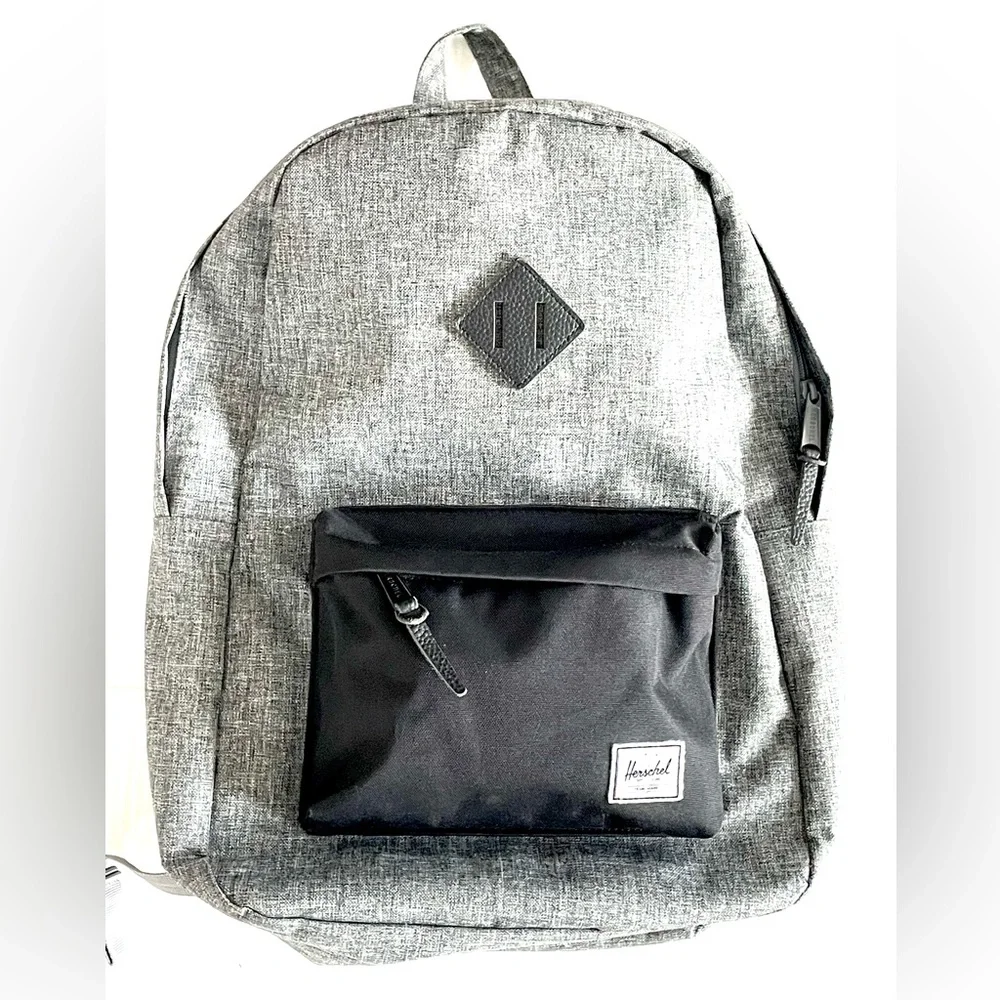 herschel backpack white used Supply Co. Heritage ShopCGX Room for an adventure McArthurGlen Vancouver | Bags packed